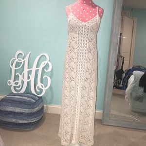 Gorgeous lace maxi
